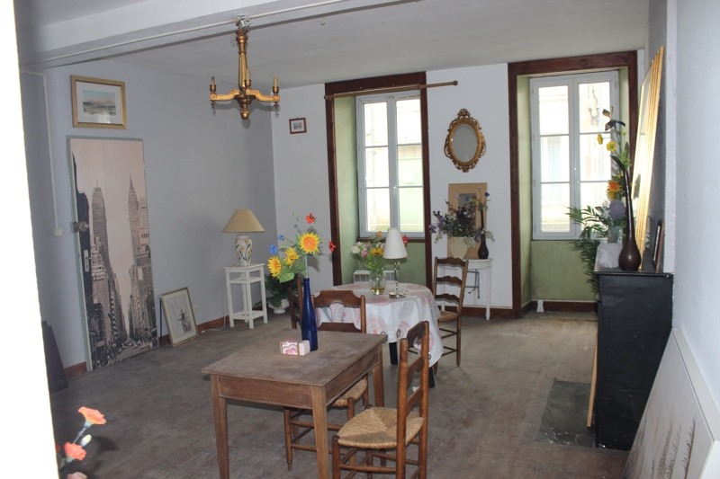 Vente Immeuble MAUZE SUR LE MIGNON - -  192 m² - (79210)