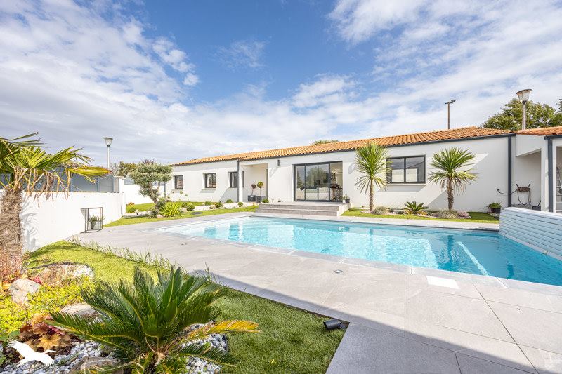 Vente Maison CRAM CHABAN - 6 pièces -149 m² - (17170)