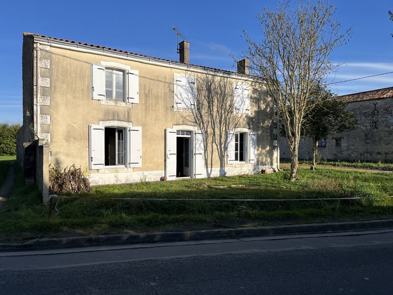 Vente Maison ST HILAIRE LA PALUD - 4 pièces -101 m² - (79210)