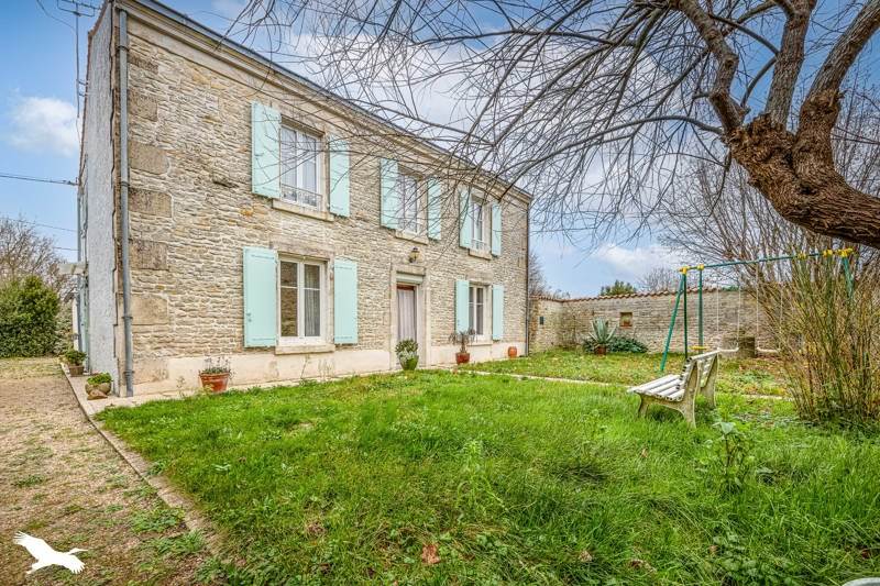 Vente Maison ST HILAIRE LA PALUD - 6 pièces -136 m² - (79210)