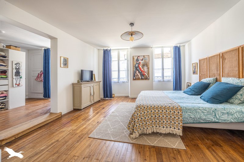 Vente Maison MAUZE SUR LE MIGNON - 5 pièces -245 m² - (79210)