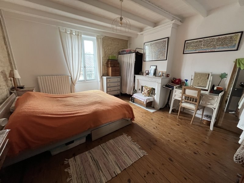 Vente Maison ST HILAIRE LA PALUD - 7 pièces -245 m² - (79210)