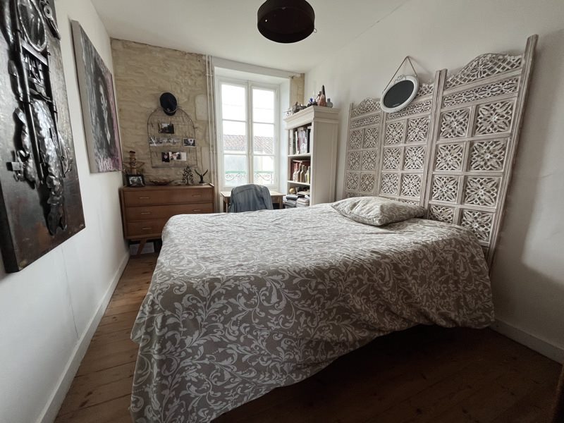 Vente Maison ST HILAIRE LA PALUD - 7 pièces -245 m² - (79210)