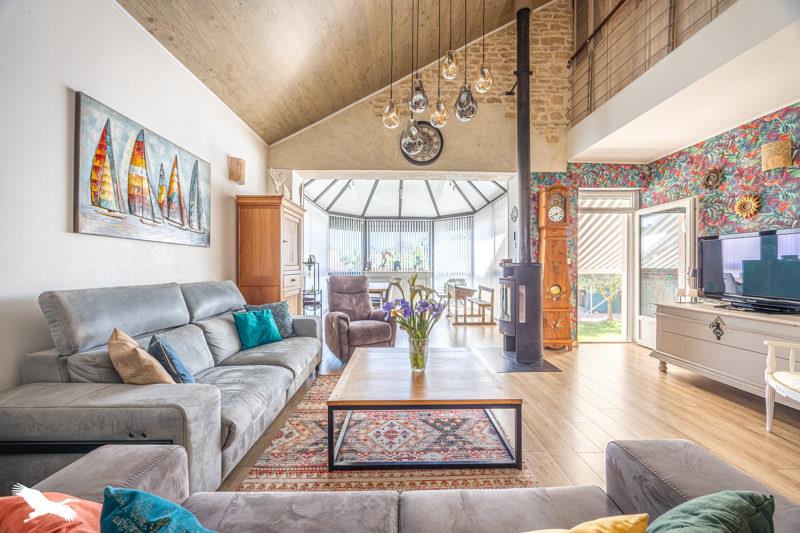 Vente Maison MAUZE SUR LE MIGNON - 6 pièces -158 m² - (79210)