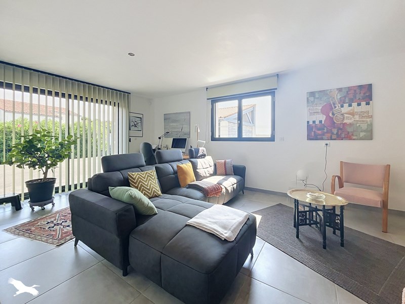 Vente Maison FERRIERES - 6 pièces -172 m² - (17170)