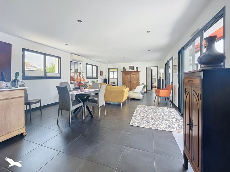 Vente Maison FERRIERES - 6 pièces -172 m² - (17170)
