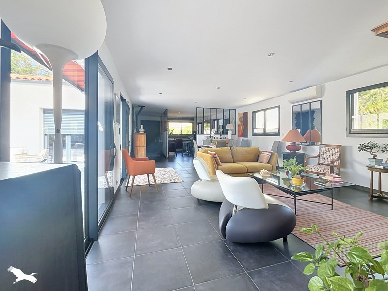 Vente Maison FERRIERES - 6 pièces -172 m² - (17170)