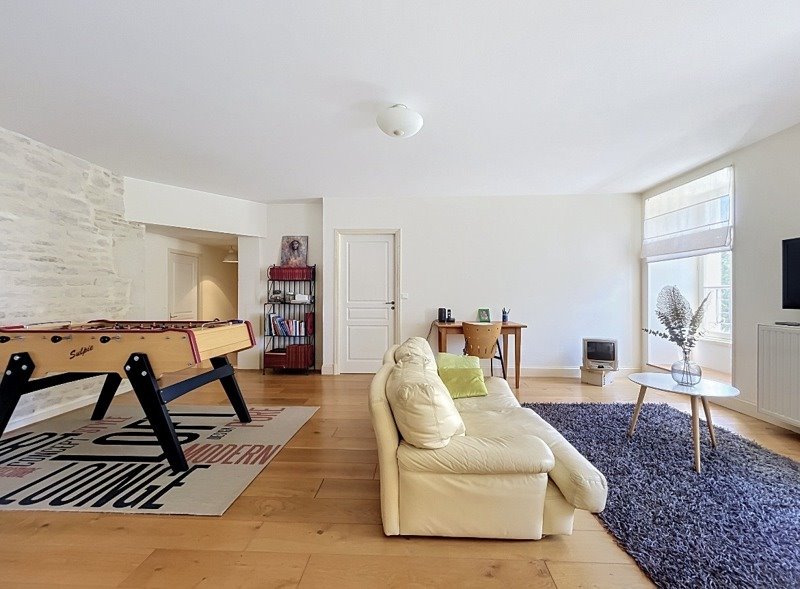 Vente Maison CRAM CHABAN - 9 pièces -210 m² - (17170)