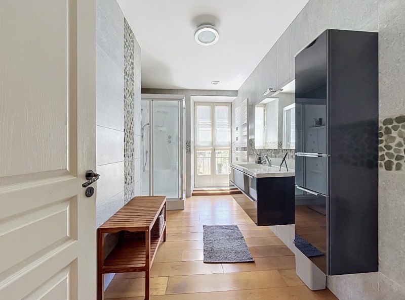 Vente Maison CRAM CHABAN - 9 pièces -210 m² - (17170)