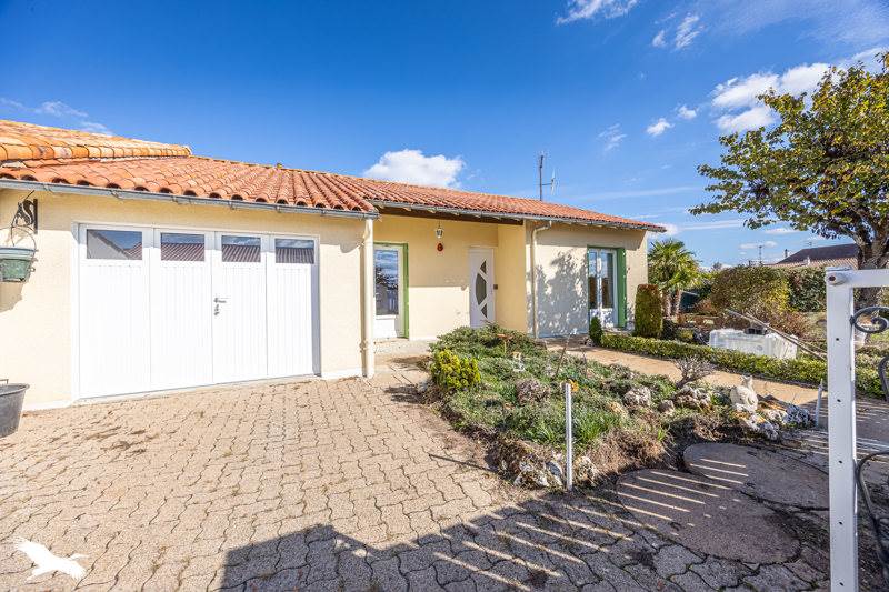 Vente Maison Mauzé-sur-le-Mignon 79210 4 pièces - 80 m²