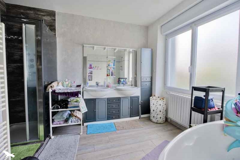 Vente Maison GUIPAVAS - 11 pièces -250 m² - (29490)
