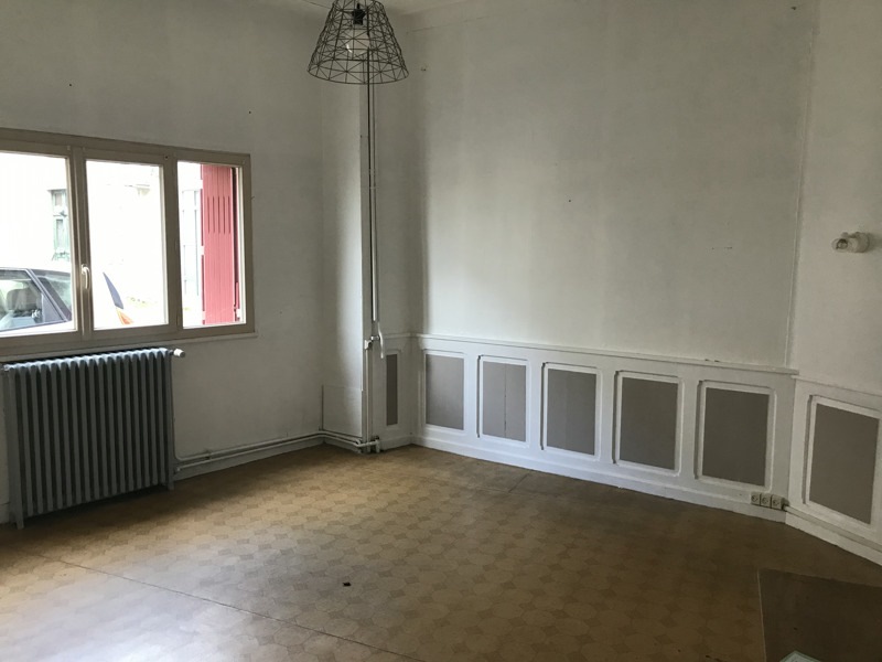 Vente Immeuble CHALUS - -  210 m² - (87230)