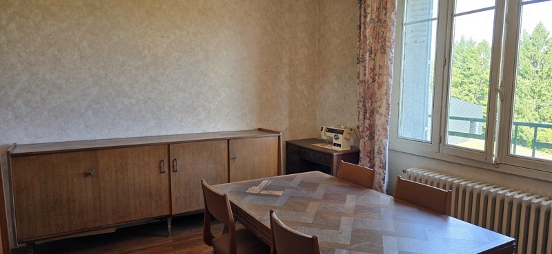 Vente Maison ST YRIEIX LA PERCHE - 7 pièces -161 m² - (87500)