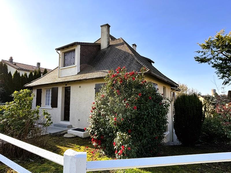 Vente Maison CHALUS - 7 pièces -146 m² - (87230)