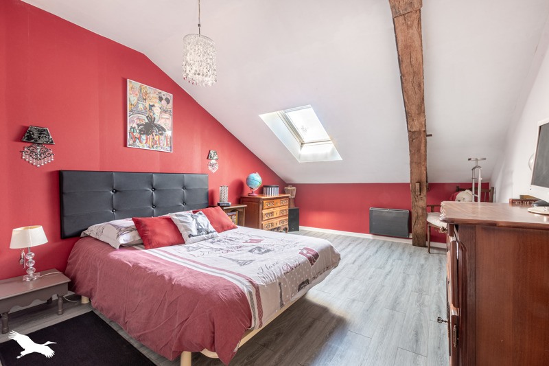 Vente Maison CHALUS - 6 pièces -206 m² - (87230)