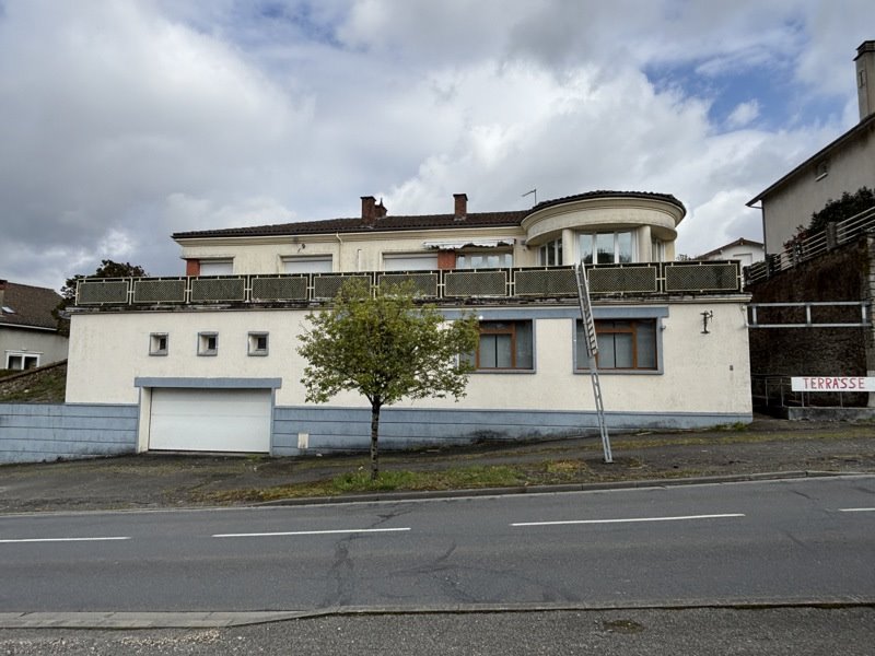 Vente Maison CHALUS - 9 pièces -238 m² - (87230)