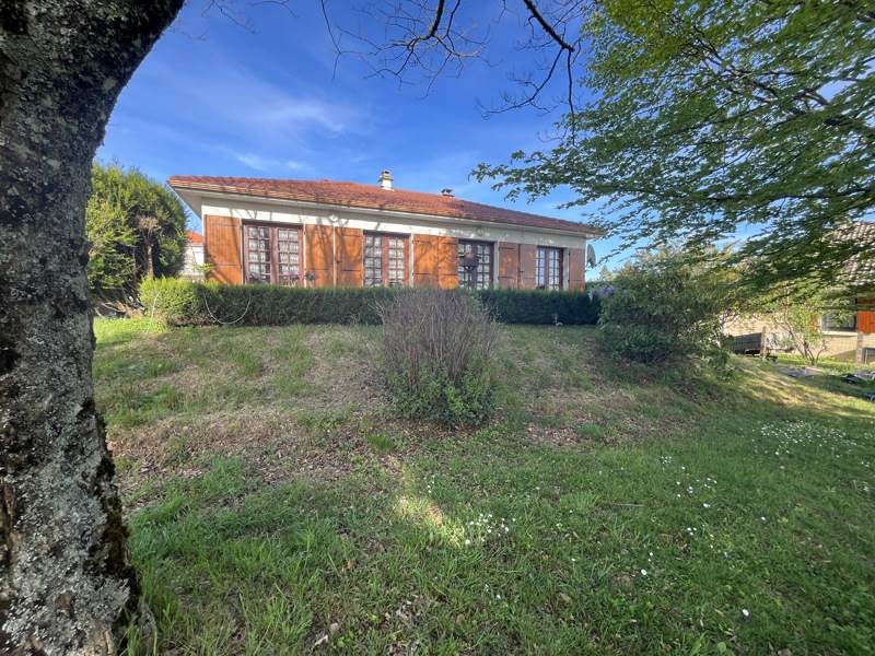Vente Maison CHALUS - 2 pièces -70 m² - (87230)