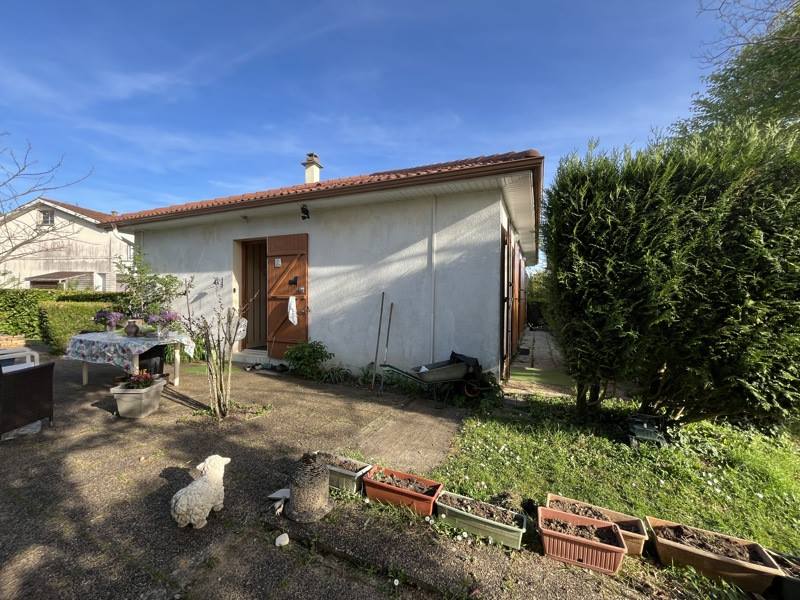 Vente Maison CHALUS - 2 pièces -70 m² - (87230)