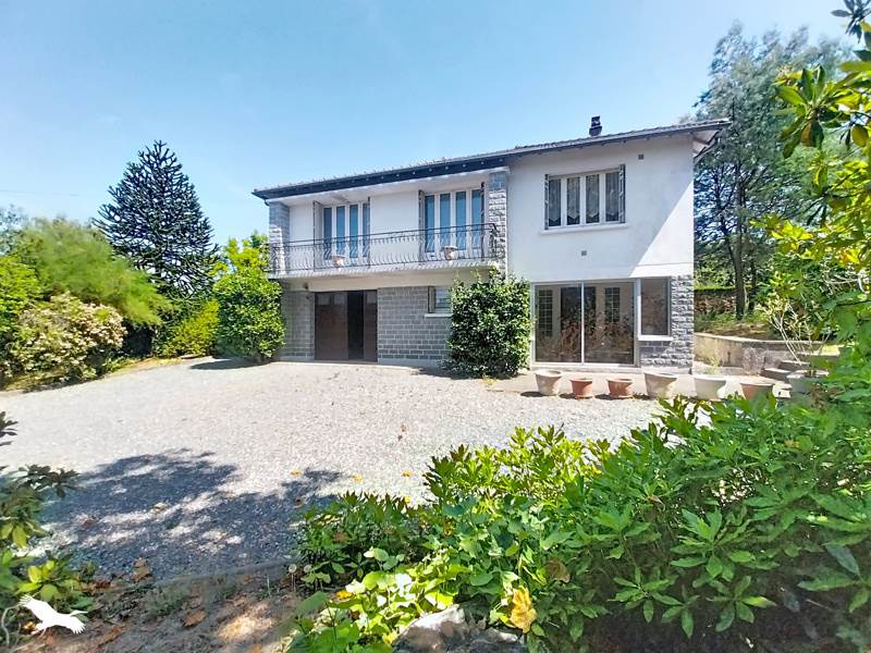 Vente Maison BUSSIERE GALANT - 5 pièces -118 m² - (87230)