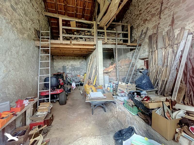 Vente Maison Saint-Pierre-de-Frugie - 5 pièces -105 m² - (24450)