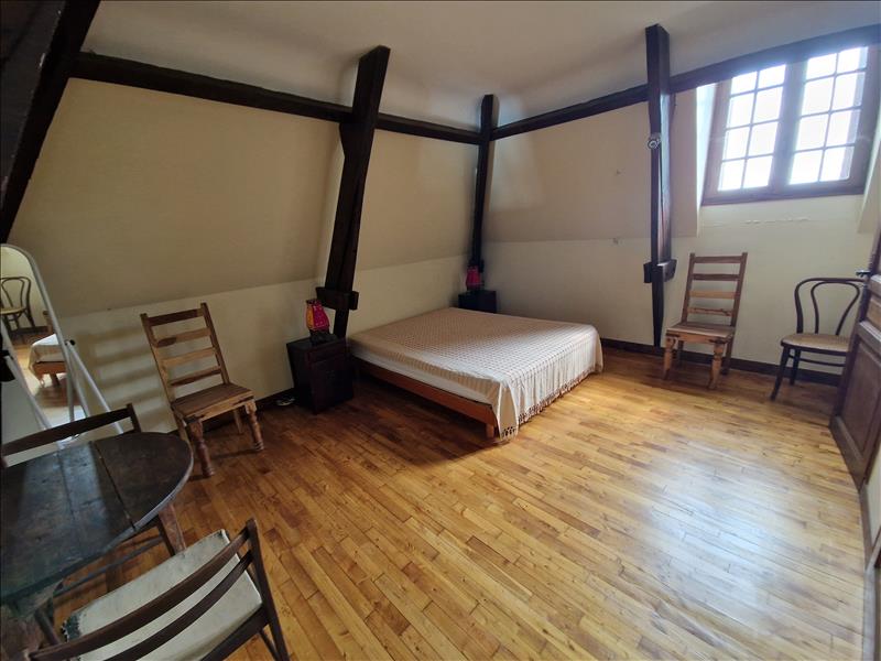 Vente Maison FIGEAC - 6 pièces -198 m² - (46100)