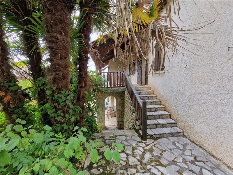 Vente Maison FIGEAC - 6 pièces -198 m² - (46100)