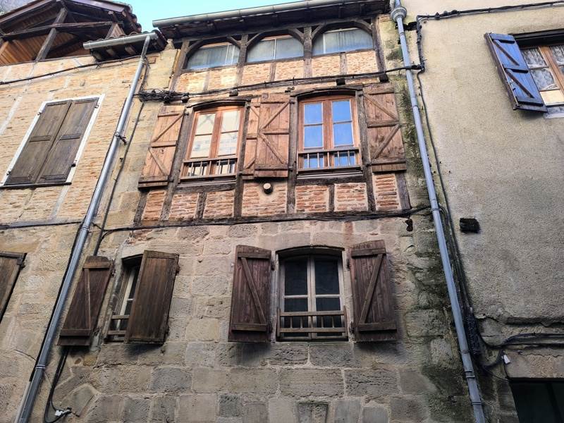 Immeuble 2 pièces 257 m² · à Figeac · 257 m² · 108 600 €