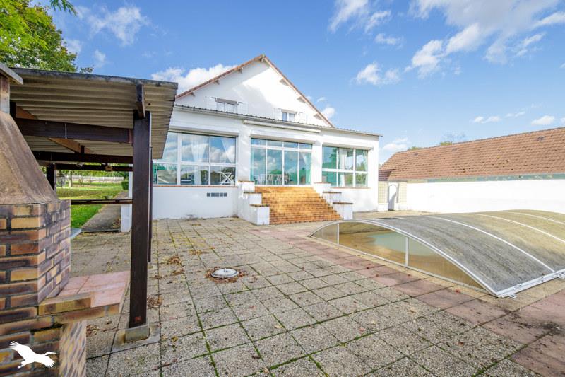 Vente Maison LOURDOUEIX ST PIERRE - 8 pièces -362 m² - (23360)