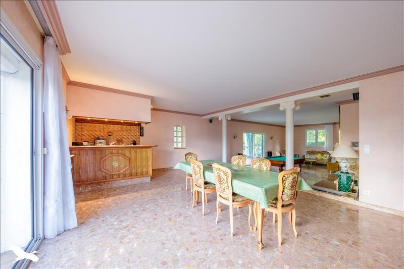 Vente Maison LOURDOUEIX ST PIERRE - 8 pièces -362 m² - (23360)