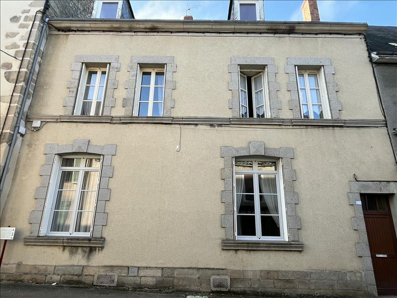 Vente Maison AIGURANDE - 8 pièces -210 m² - (36140)