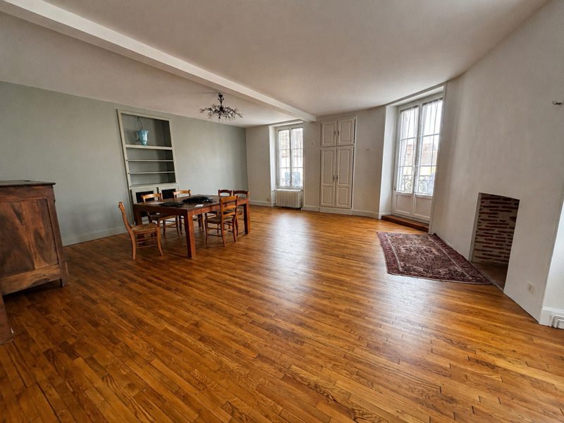 Vente Immeuble CLUIS - -  372 m² - (36340)
