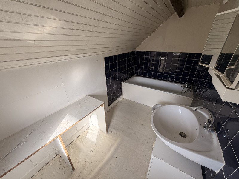Vente Maison MONTCHEVRIER - 3 pièces -68 m² - (36140)