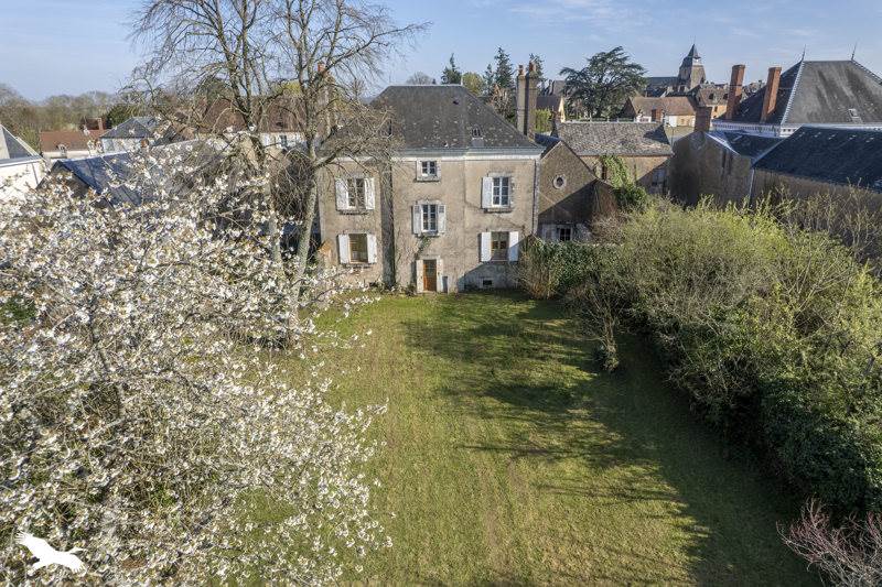 Vente Maison CLUIS - 8 pièces -176 m² - (36340)