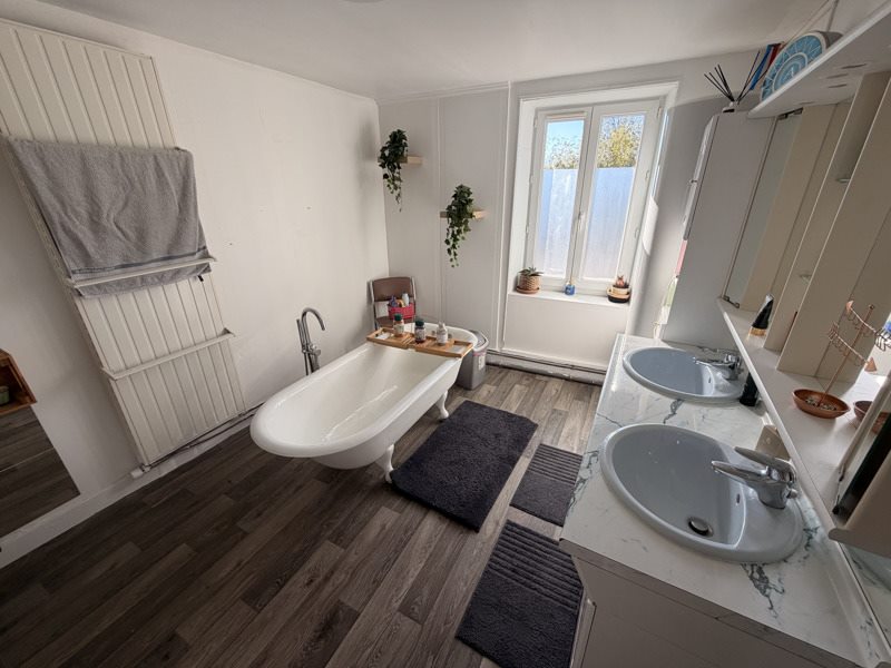 Vente Maison ORSENNES - 7 pièces -233 m² - (36190)