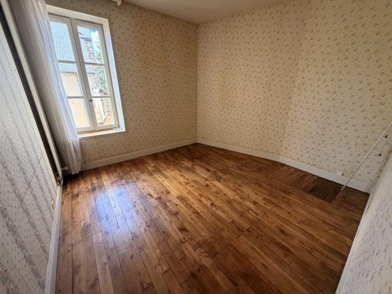 Vente Maison AIGURANDE - 13 pièces -210 m² - (36140)