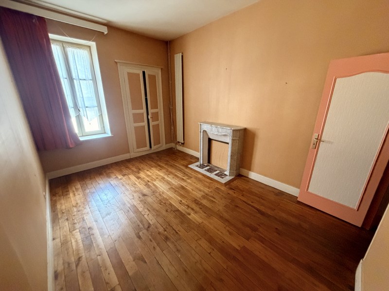 Vente Maison AIGURANDE - 13 pièces -210 m² - (36140)