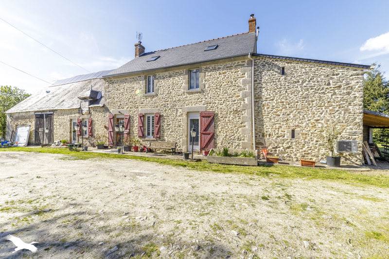 Vente Maison AIGURANDE - 9 pièces -277 m² - (36140)