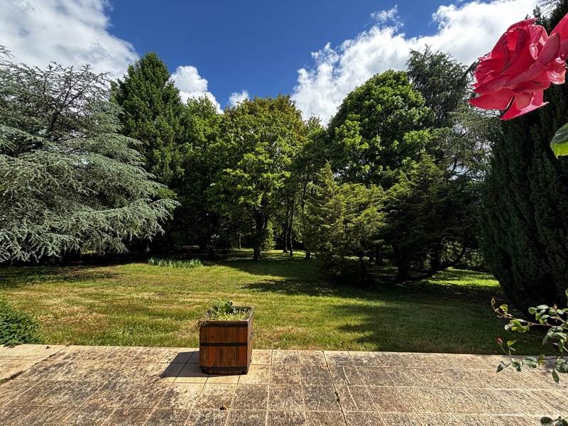 Vente Maison AIGURANDE - 6 pièces -145 m² - (36140)