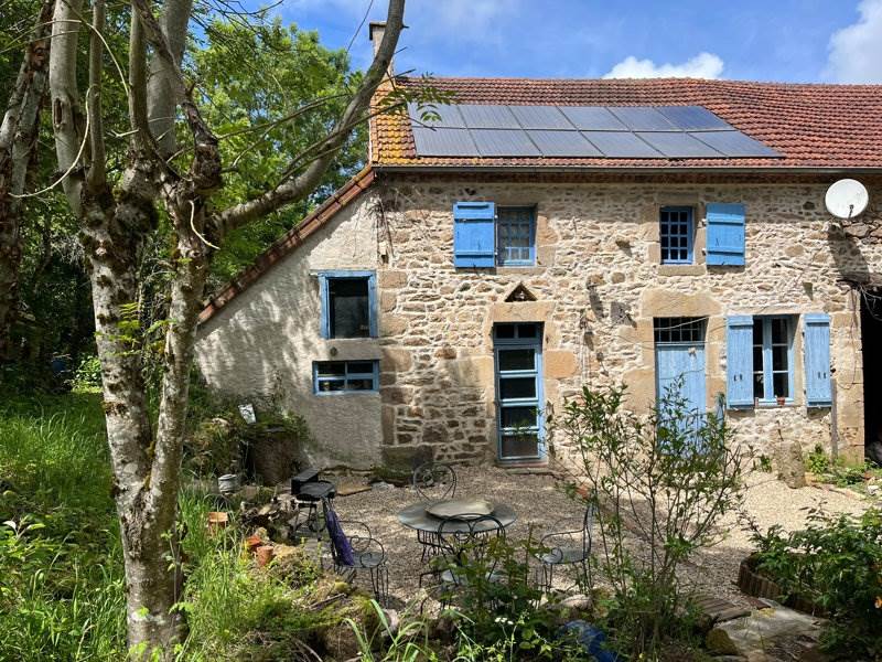 Vente Maison ST DIZIER LES DOMAINES - 5 pièces -137 m² - (23270)