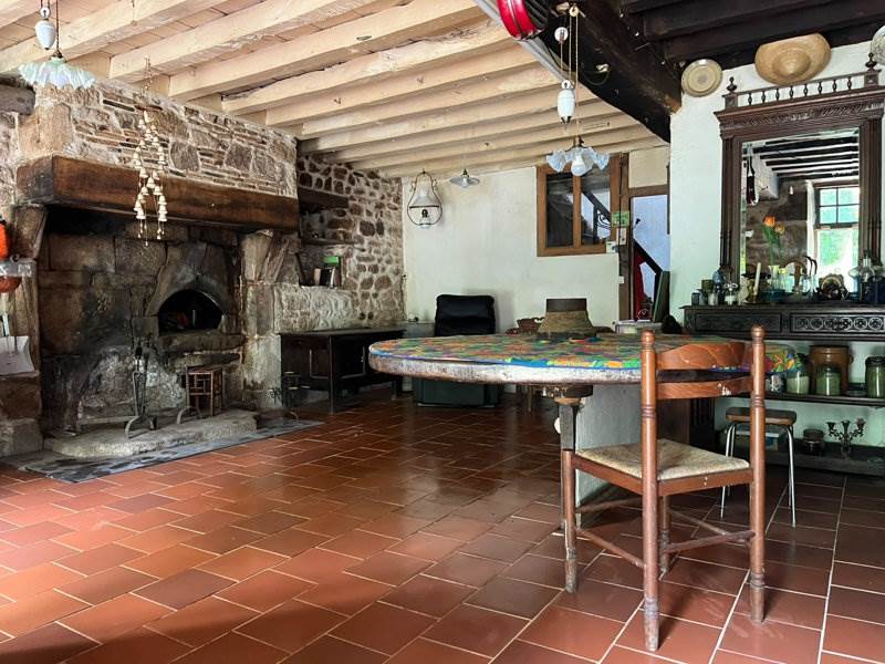 Vente Maison ST DIZIER LES DOMAINES - 5 pièces -137 m² - (23270)