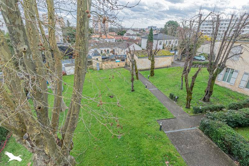 Vente Appartement BORDEAUX - 3 pièces -68 m² - (33200)