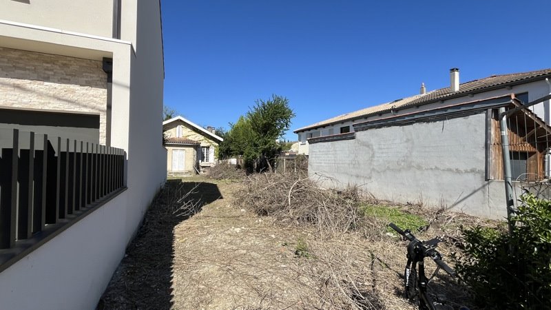 Terrain à vendre · à Bordeaux · 374 500 €