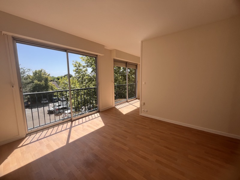 Vente Appartement BORDEAUX - 2 pièces -30 m² - (33200)