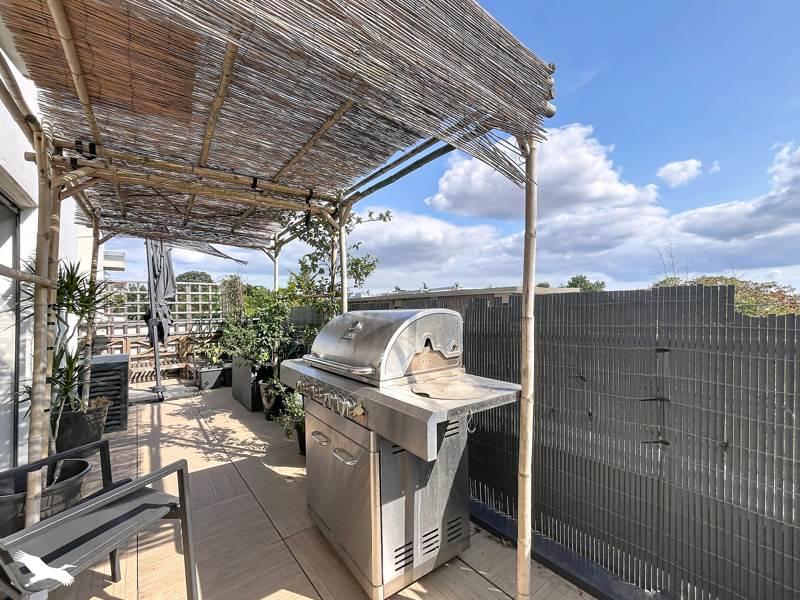 Vente Appartement Bordeaux - 5 pièces -81 m² - (33200)