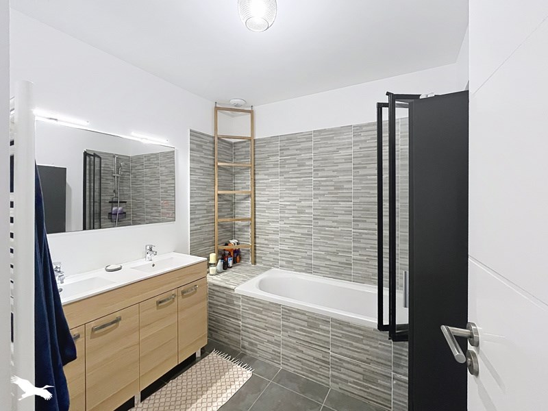 Vente Appartement BORDEAUX - 5 pièces -81 m² - (33200)