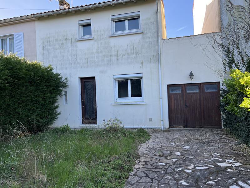 Vente Maison LA ROCHELLE - 4 pièces -82 m² - (17000)