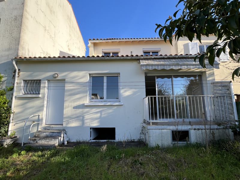 Vente Maison LA ROCHELLE - 4 pièces -82 m² - (17000)