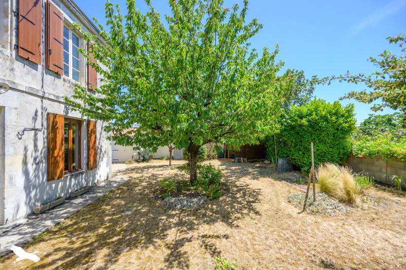 Vente Maison LA ROCHELLE - 6 pièces -130 m² - (17000)