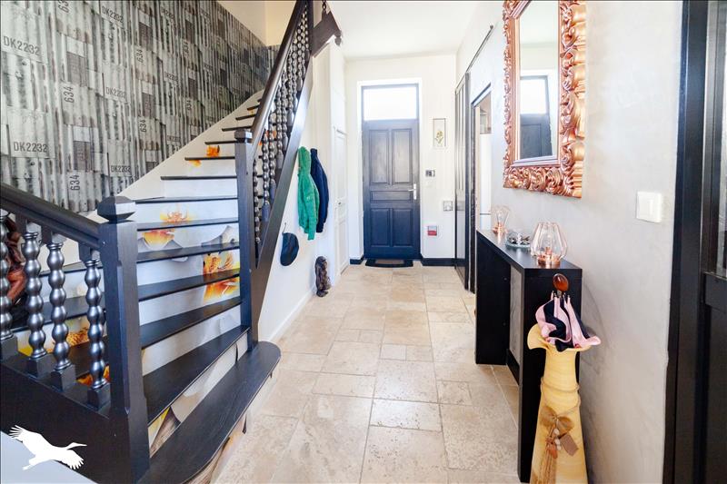 Vente Maison ROUILLAC - 5 pièces -203 m² - (16170)