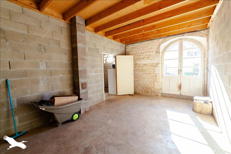 Vente Maison ROUILLAC - 5 pièces -203 m² - (16170)